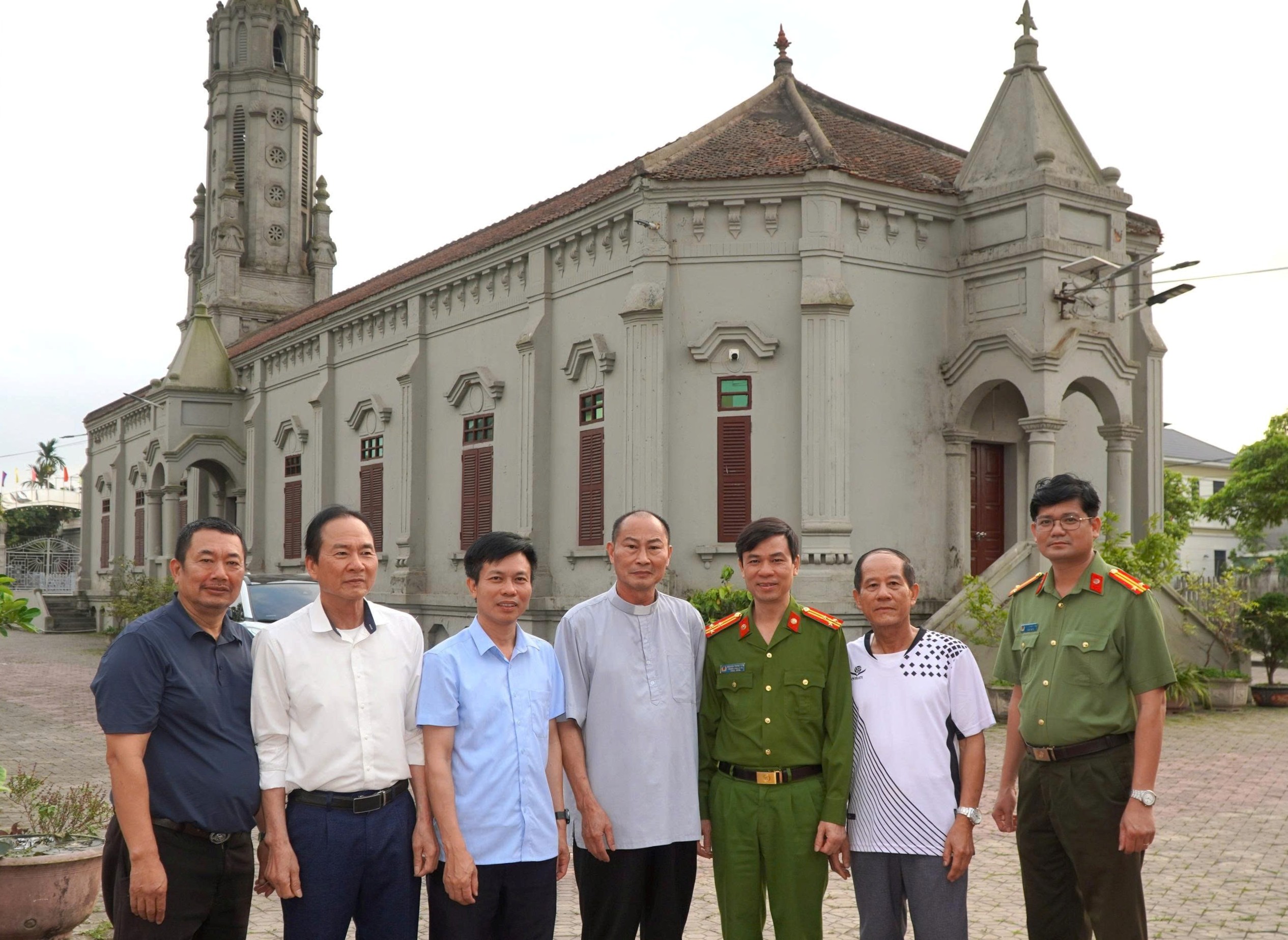 Công an xã Mao Điền: Chủ động nắm tình hình, tranh thủ sự ủng hộ của chức sắc tôn giáo trong giữ gìn ANTT